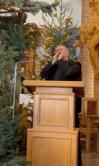 Wyjątkowy moment, którego warto wysłuchać! 🎶✨

Za…