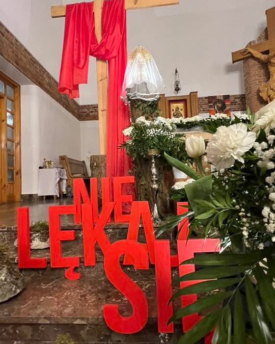 Oto drzewo Krzyża, na którym zawisło zbawienie świ…